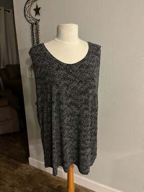 Cuddl Duds Softwear with Stretch Gray Black Speckled Sleeveless Tunic Tank Top